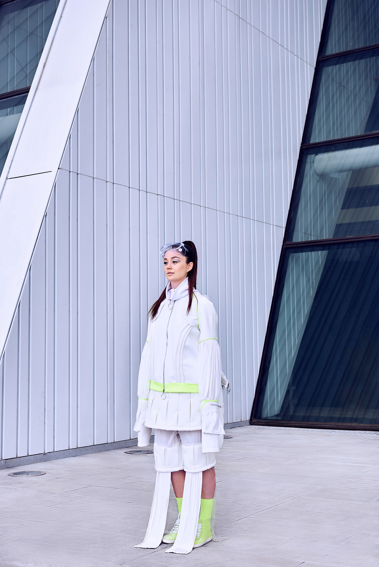 White and fluorescence（图ZMTA5OTA5OTIw） - 时尚/艺术摄影 - 站酷设计师Leeyum1933原创素材 - 站酷ZCOOL