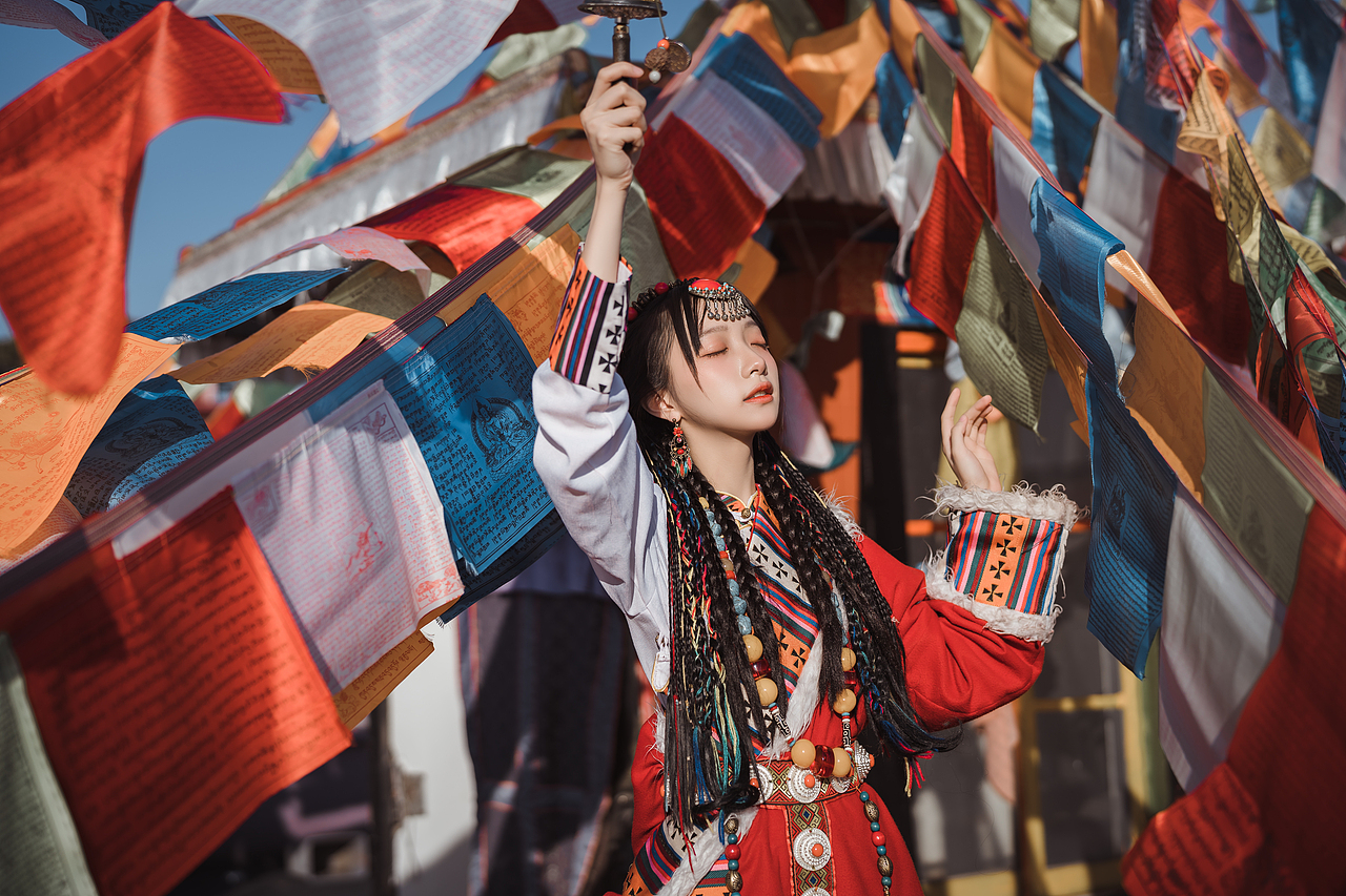 藏服写真(zhizhi就是鲤鱼王)