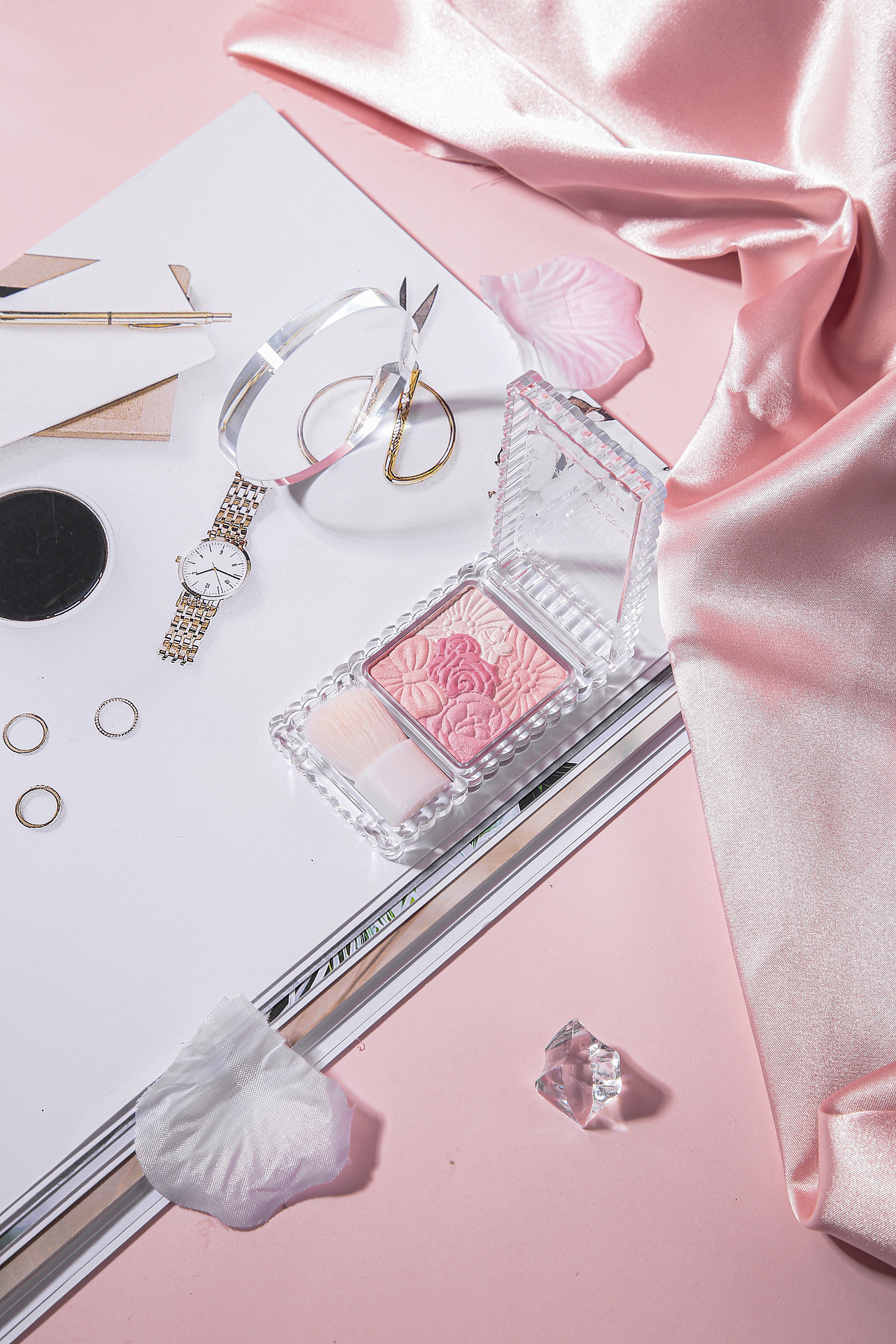 彩妆（花瓣腮红）（图ZMjM0NzkyMzU2） - 产品摄影 - 站酷设计师一两丝原创素材 - 站酷ZCOOL