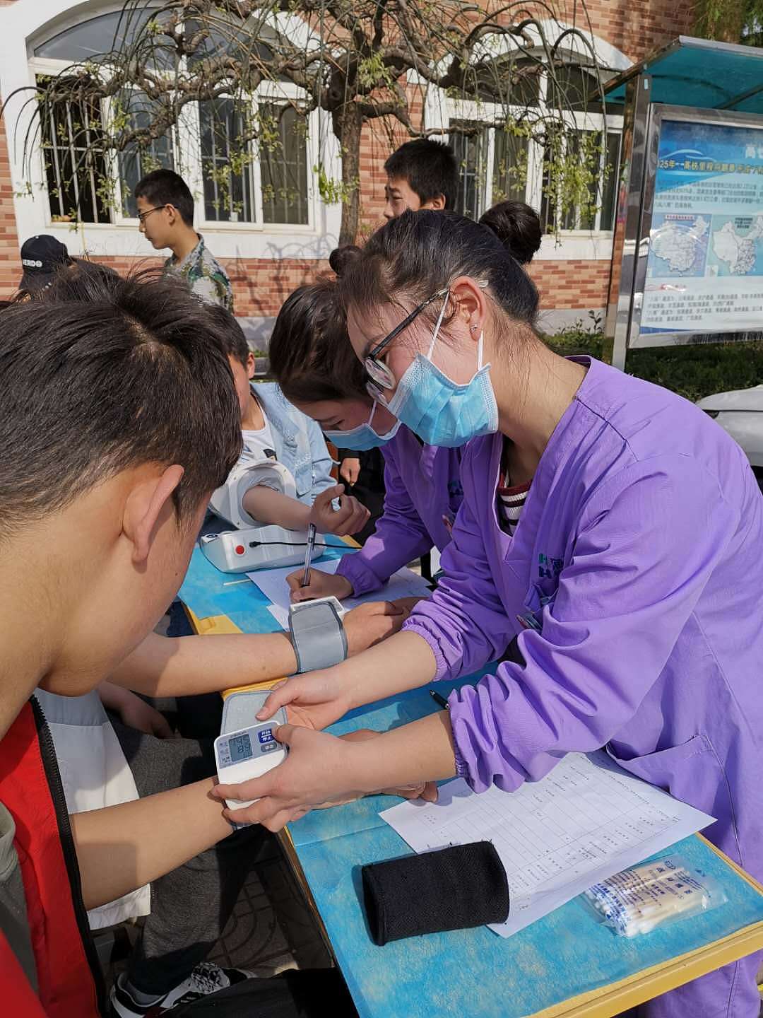 海蓓诊所“全民健康计划”第二站正在如火如荼的开展中（图ZMTUyNjY4NjU2） - 人像摄影 - 站酷设计师海蓓原创素材 - 站酷ZCOOL