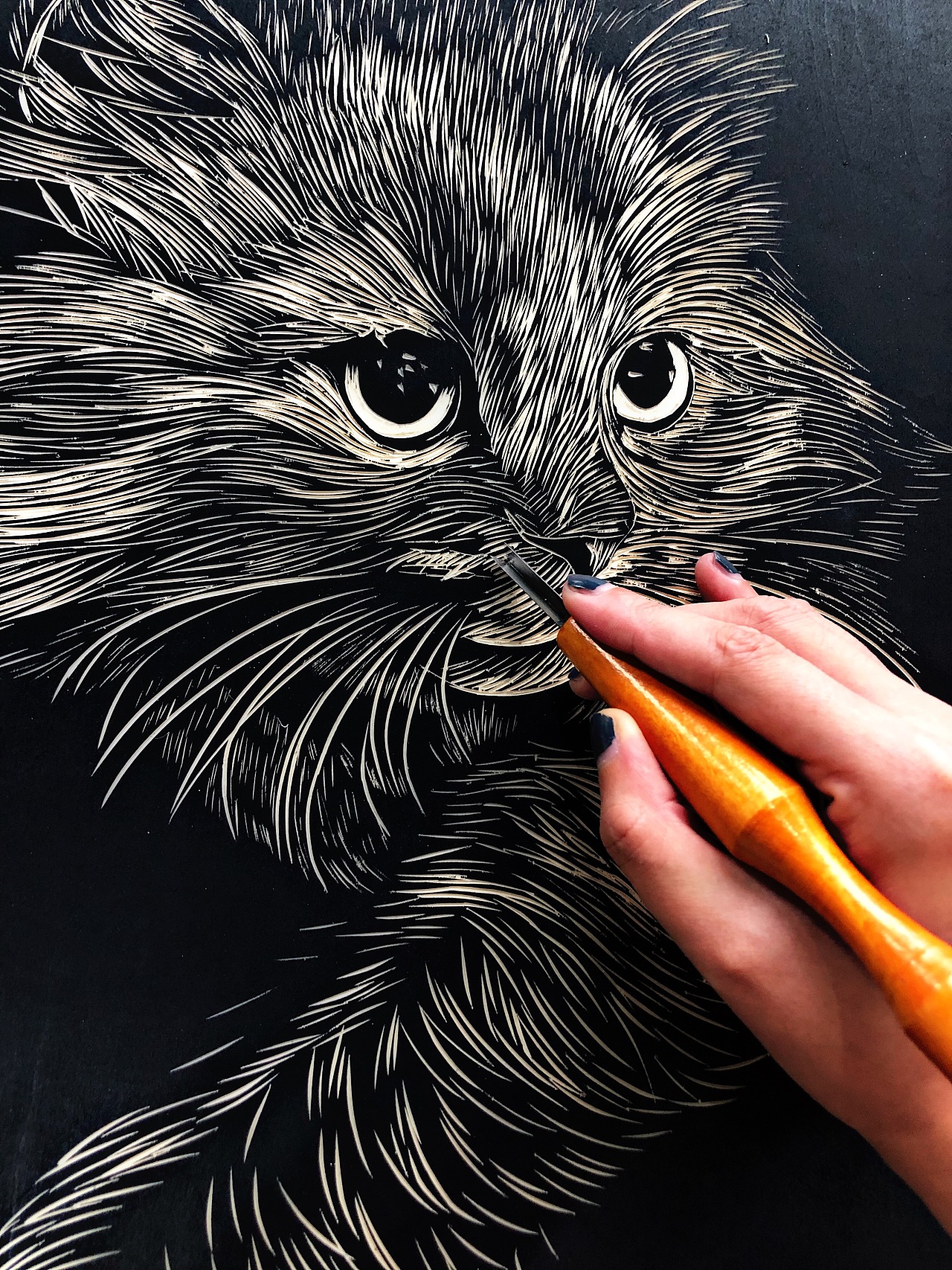 原创手工雕刻黑白木板画《喵》教学视频