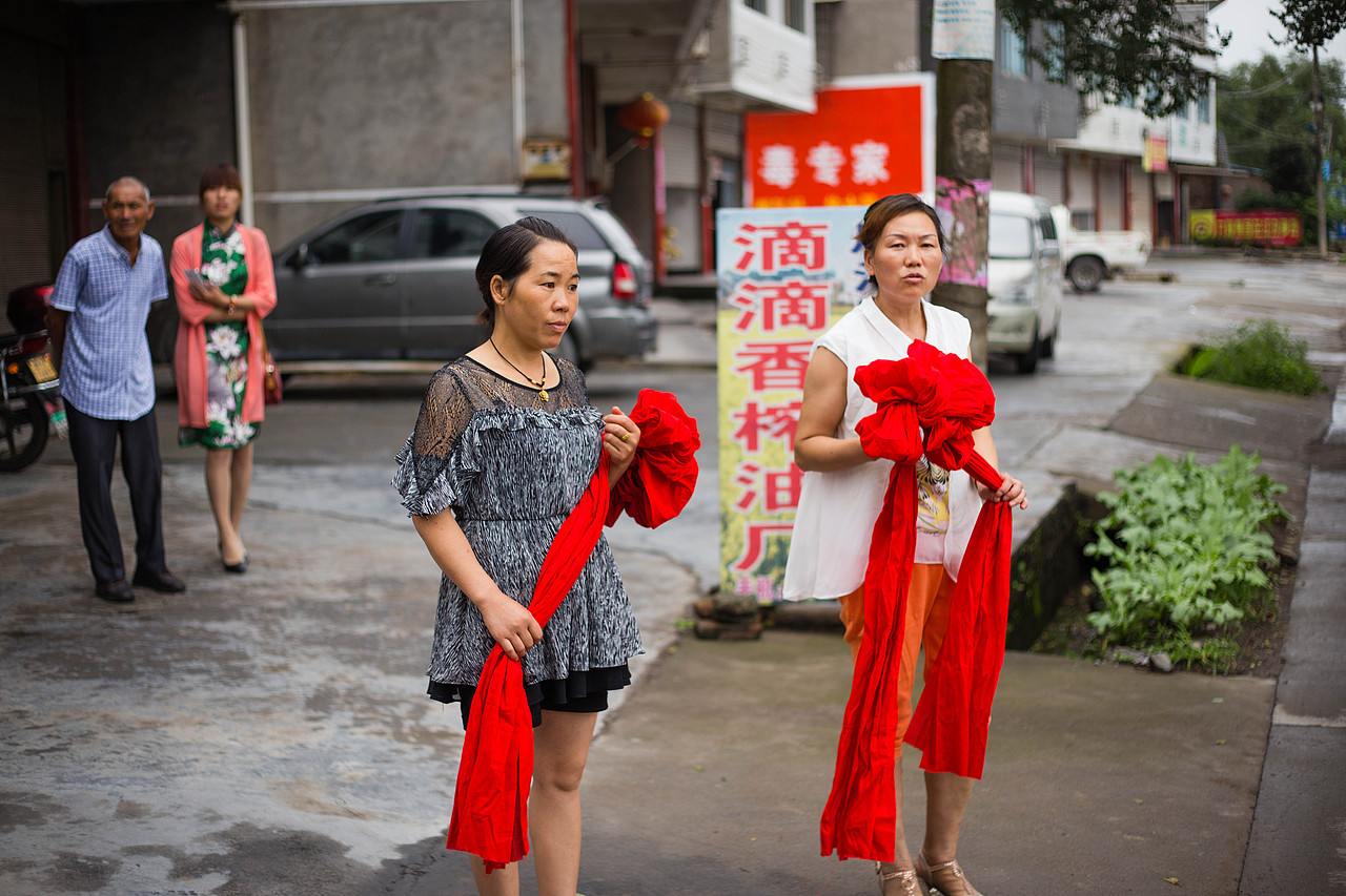 『果然·婚礼摄影』《军旅奇缘》（摄影师-子航）（图ZMzUwNjQwODA=） - 人文/纪实摄影 - 站酷设计师果然印象原创素材 - 站酷ZCOOL