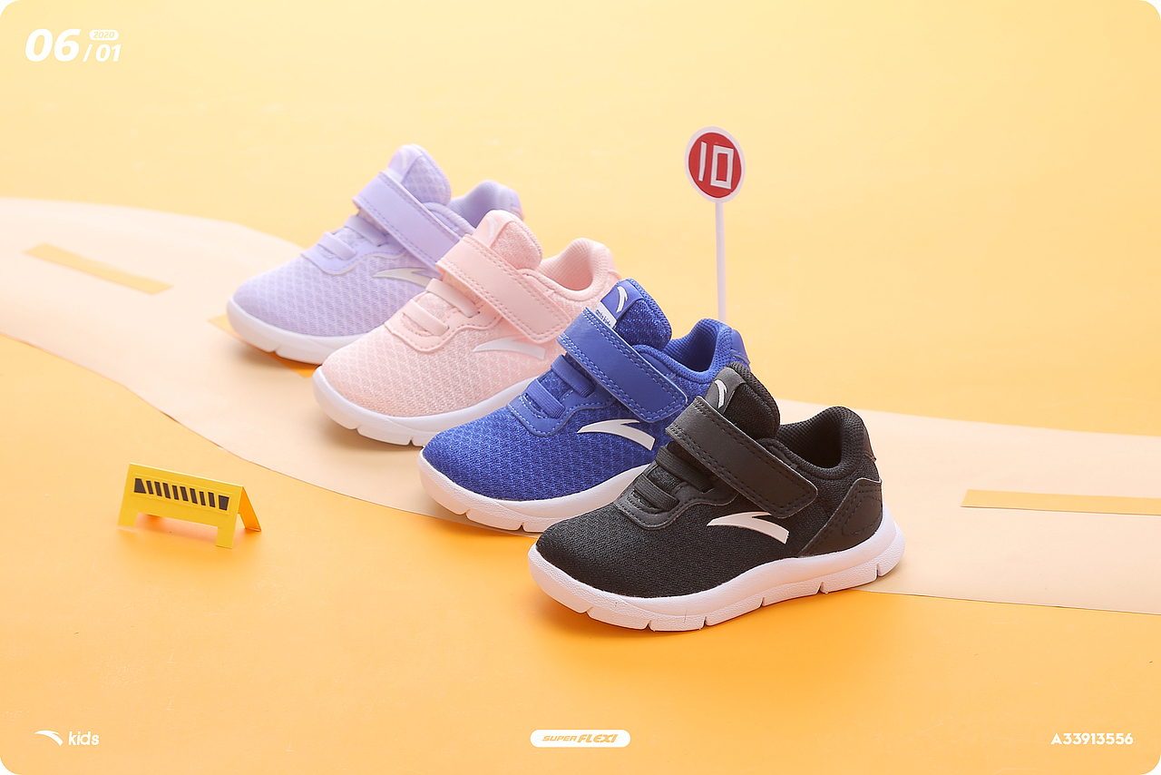 安踏童鞋棚拍|创意静物摄影|学步鞋拍摄（图ZMTk0OTg4ODA0） - 产品摄影 - 站酷设计师博纳罗蒂i原创素材 - 站酷ZCOOL