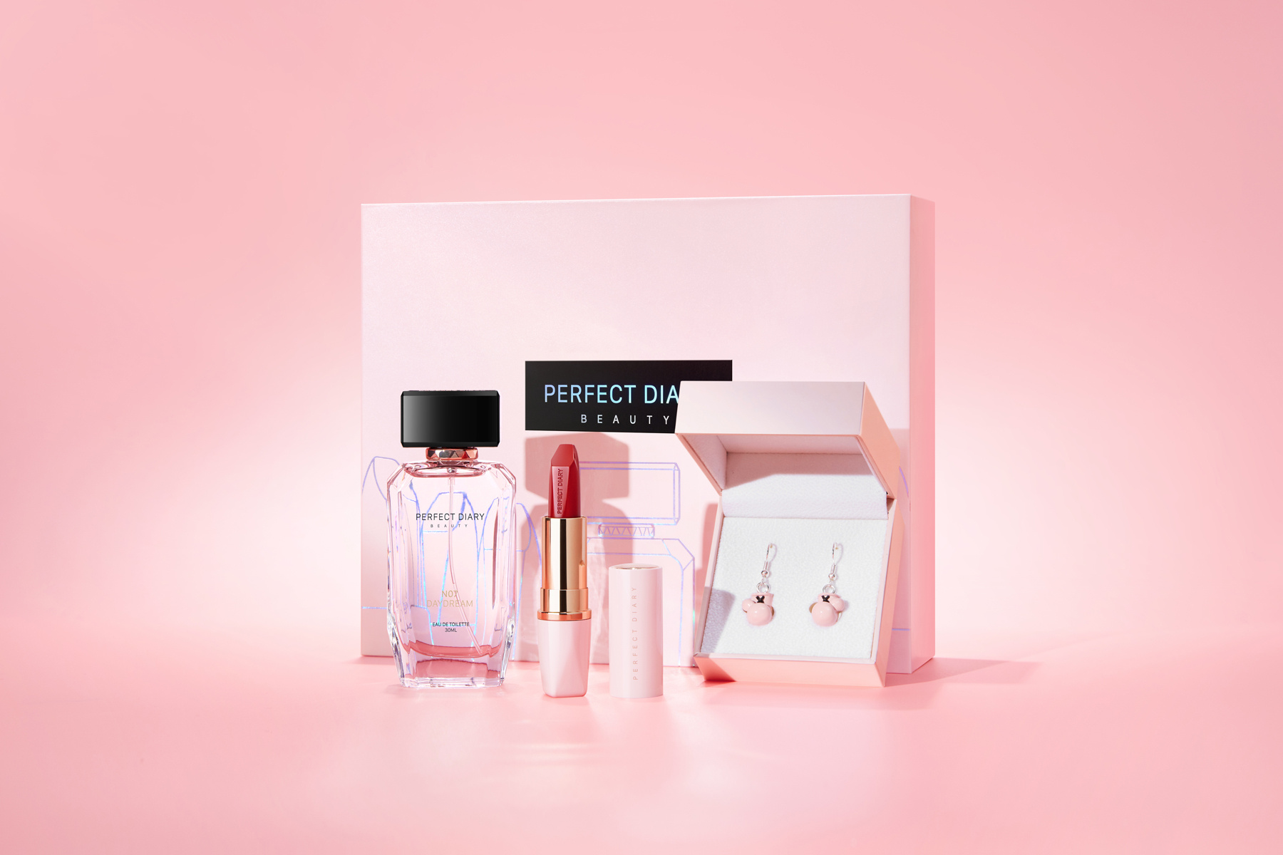 完美日记小粉钻口红|平面|包装|含宗 - 原创作品 - 站酷 (zcool)