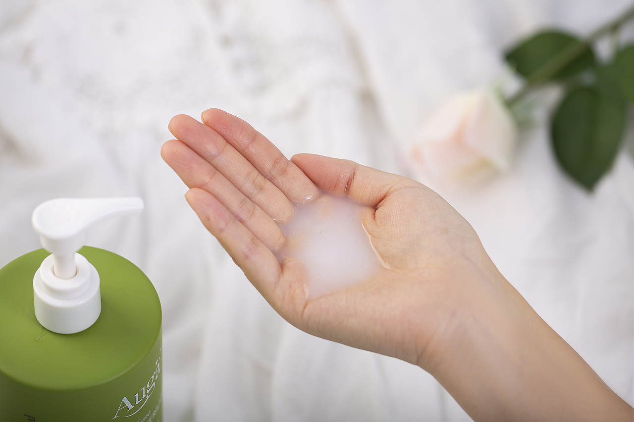 澳依家Auga香水衣物柔顺精华（图ZMjcyMzI2NDY4） - 产品摄影 - 站酷设计师有间图片社原创素材 - 站酷ZCOOL