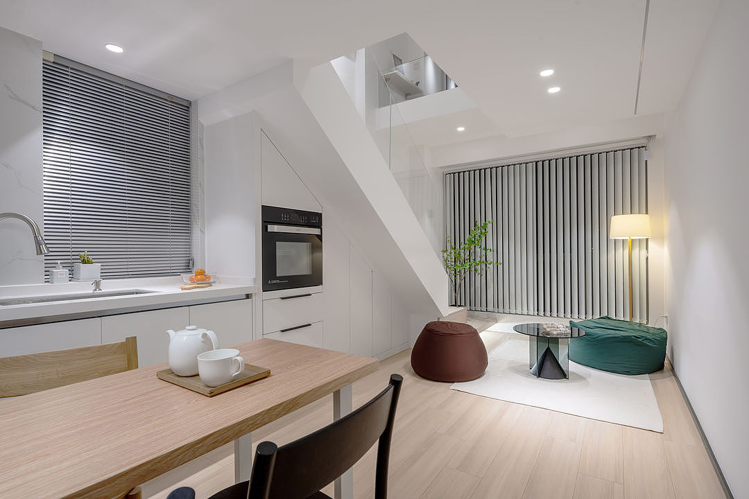 天生阳光派 / 独立女性的极简LOFT ​​​