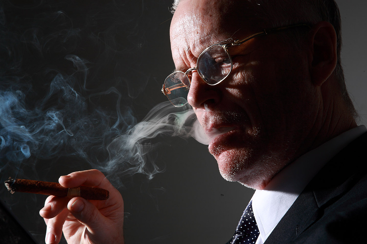 孙恺专家形象代言摄影（图ZMzI3MzM4MjQ4） - 人像摄影 - 站酷设计师让中国拥有世界原创素材 - 站酷ZCOOL