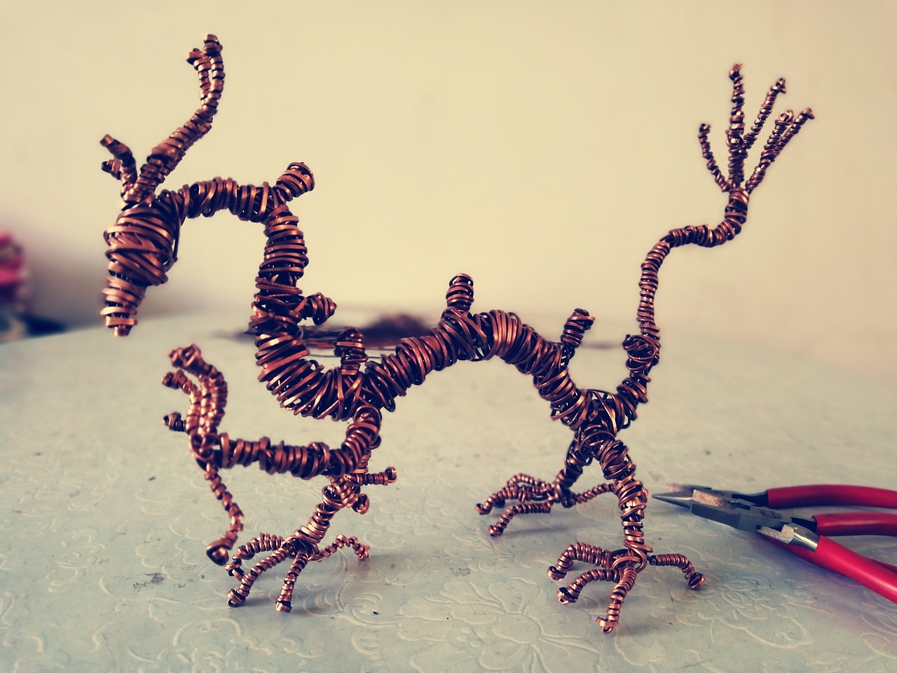 铜线缠绕的龙|手工艺|工艺品设计|愚哥_原创作品-站酷zcool