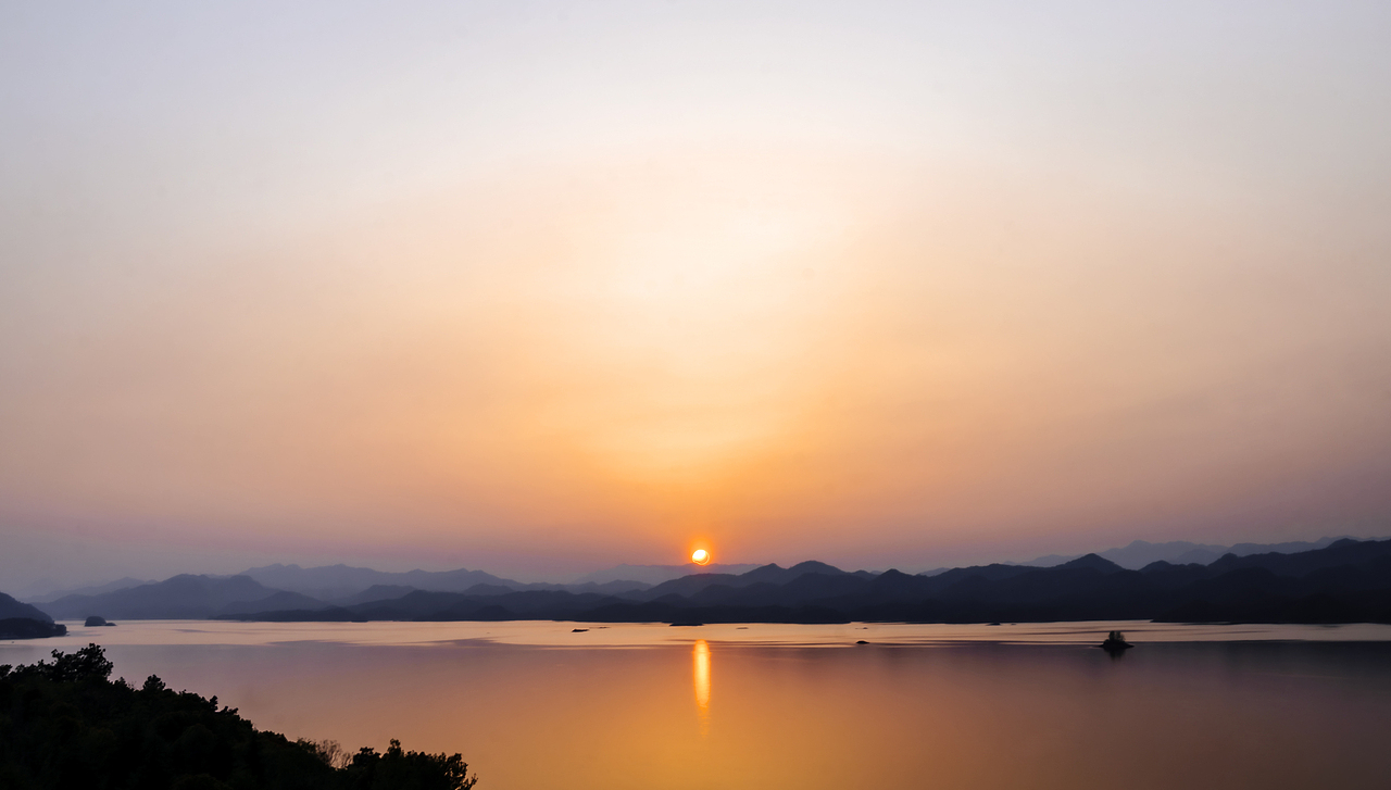千岛湖日落时刻