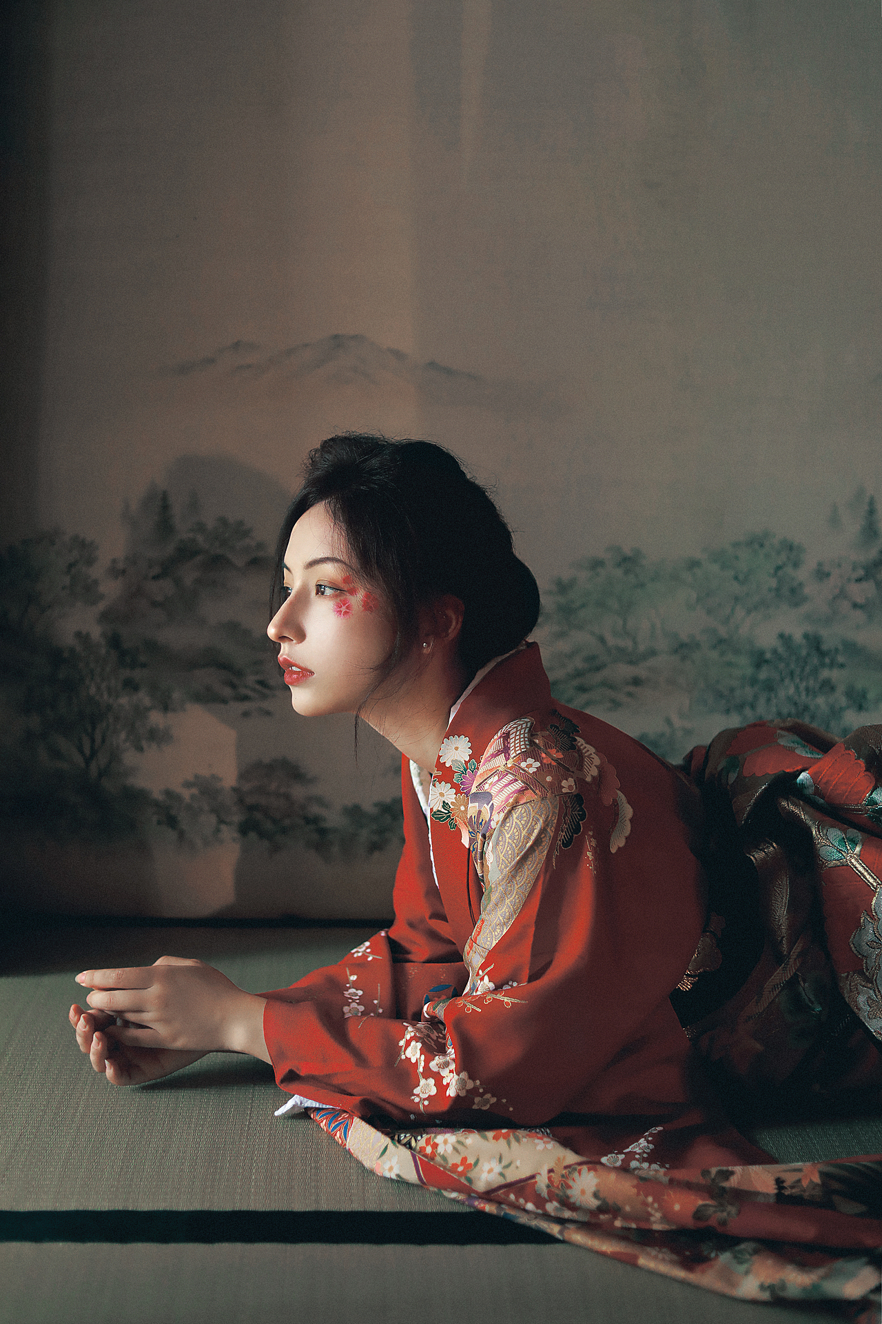 和服写真「只道春山」