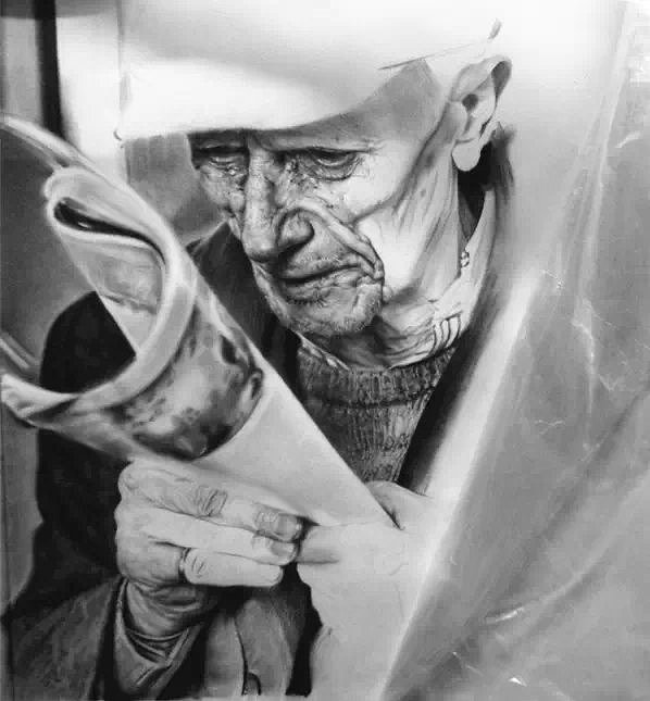 我的超写实素描作品，和步骤过程（图ZMjkwNjc4MjA=） - 绘画 - 站酷设计师达芬奇很气愤原创素材 - 站酷ZCOOL