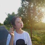 小丫头骗子Y的头像