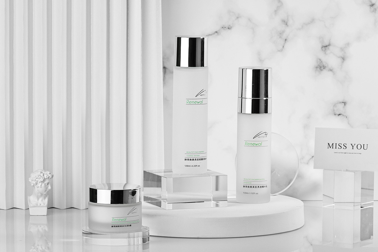 水乳霜化妆品护肤美妆护肤系列套装套盒（图ZMjgyMDA3ODQ0） - 产品摄影 - 站酷设计师张张脏脏包原创素材 - 站酷ZCOOL