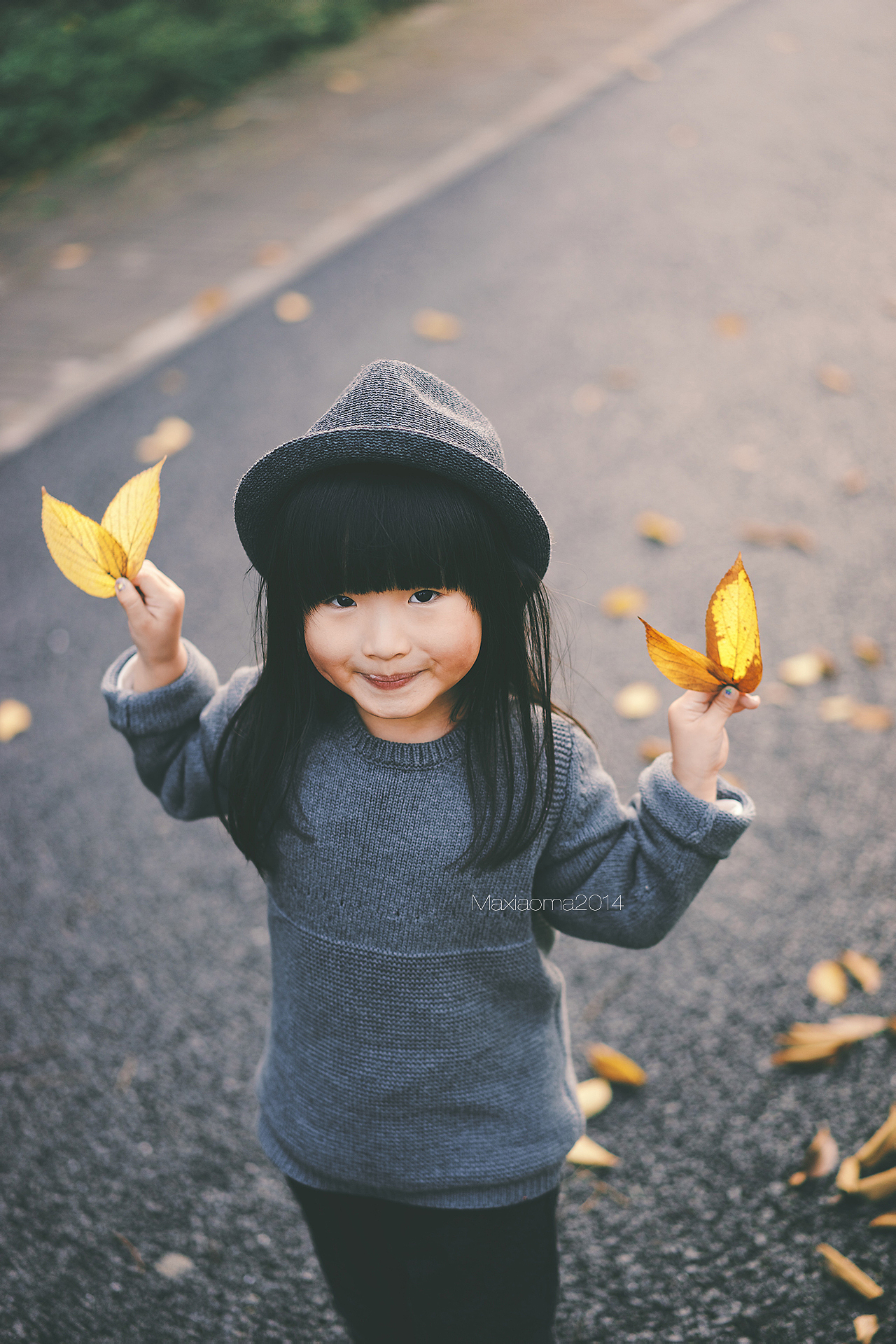 马小马（图ZMjE5OTM1MDg=） - 人像摄影 - 站酷设计师makb1978原创素材 - 站酷ZCOOL