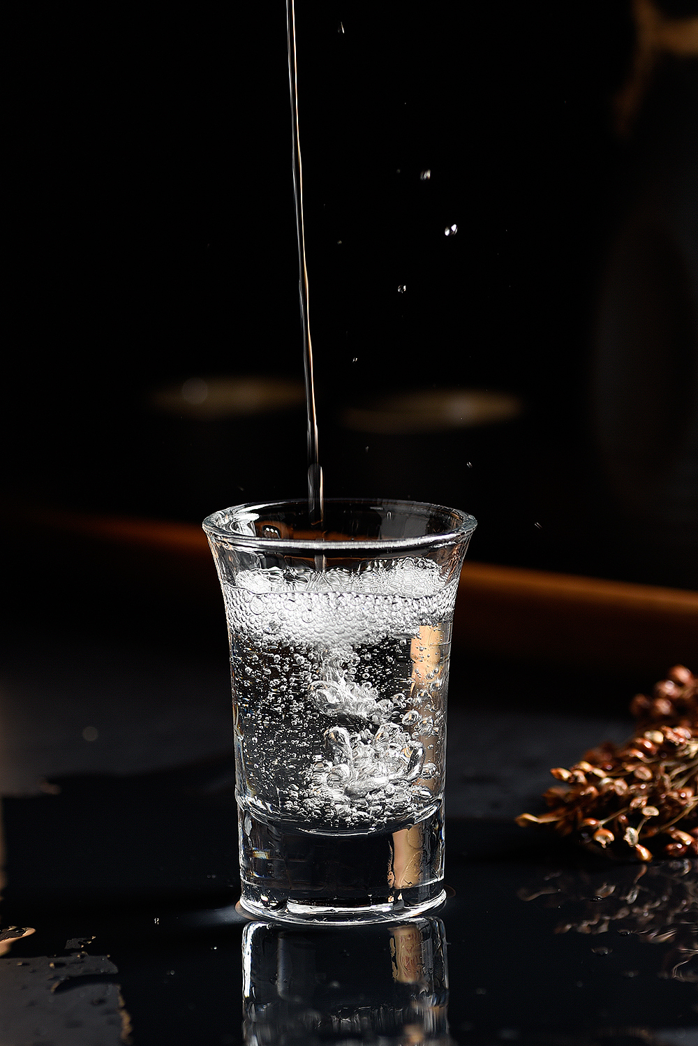 白酒拍摄_摄影师董名扬-站酷zcool