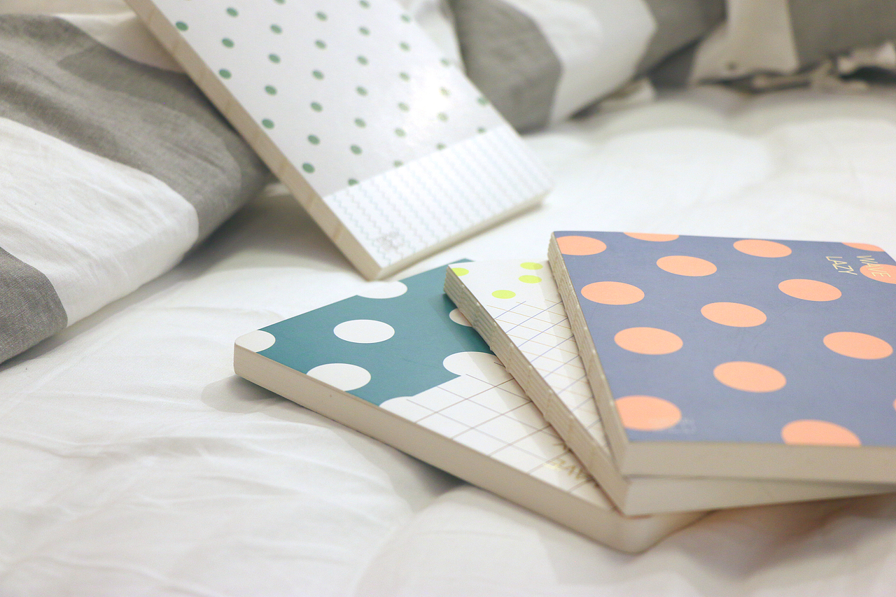 《波点酱》（图ZMTMxMDIyMDcy） - 书籍/画册 - 站酷设计师扶柚文创FORYOU原创素材 - 站酷ZCOOL