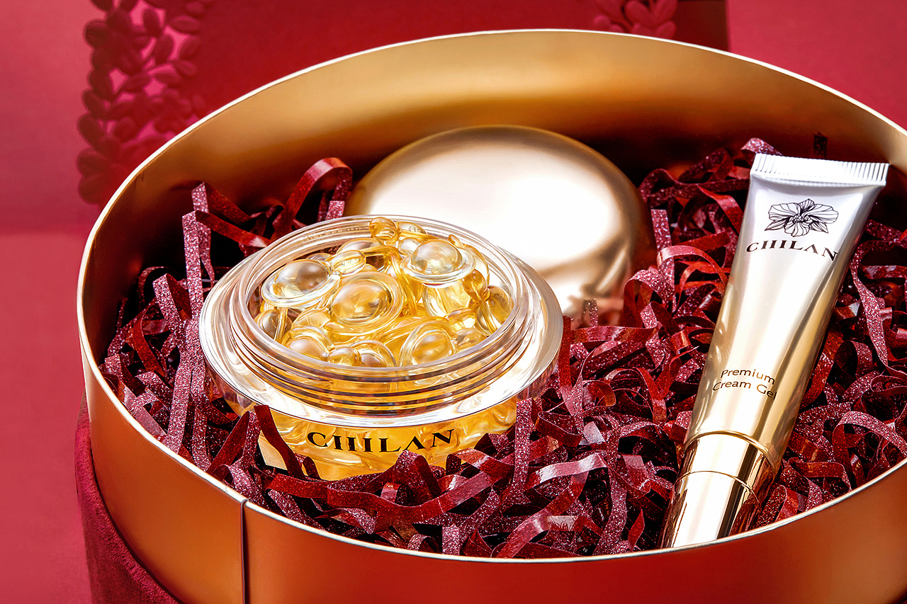 护肤品礼盒组丨产品拍摄&后期修图（图ZMjU5NDE0NjY0） - 产品摄影 - 站酷设计师無及视觉原创素材 - 站酷ZCOOL