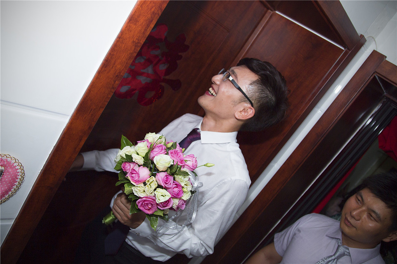 虎牙mm的婚礼