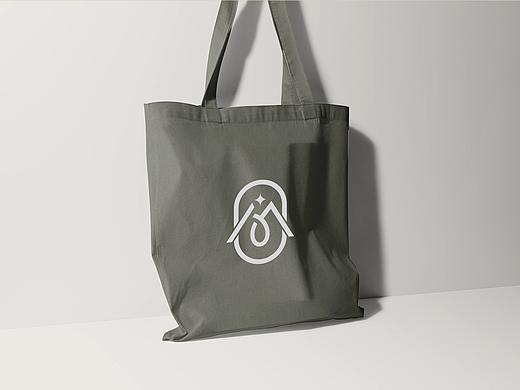 伽美轻奢抗衰｜ 图形logo设计