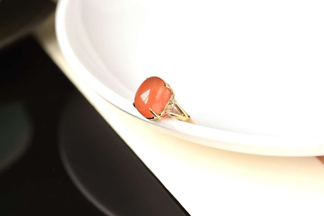 设计师作品|南红戒指两边钻