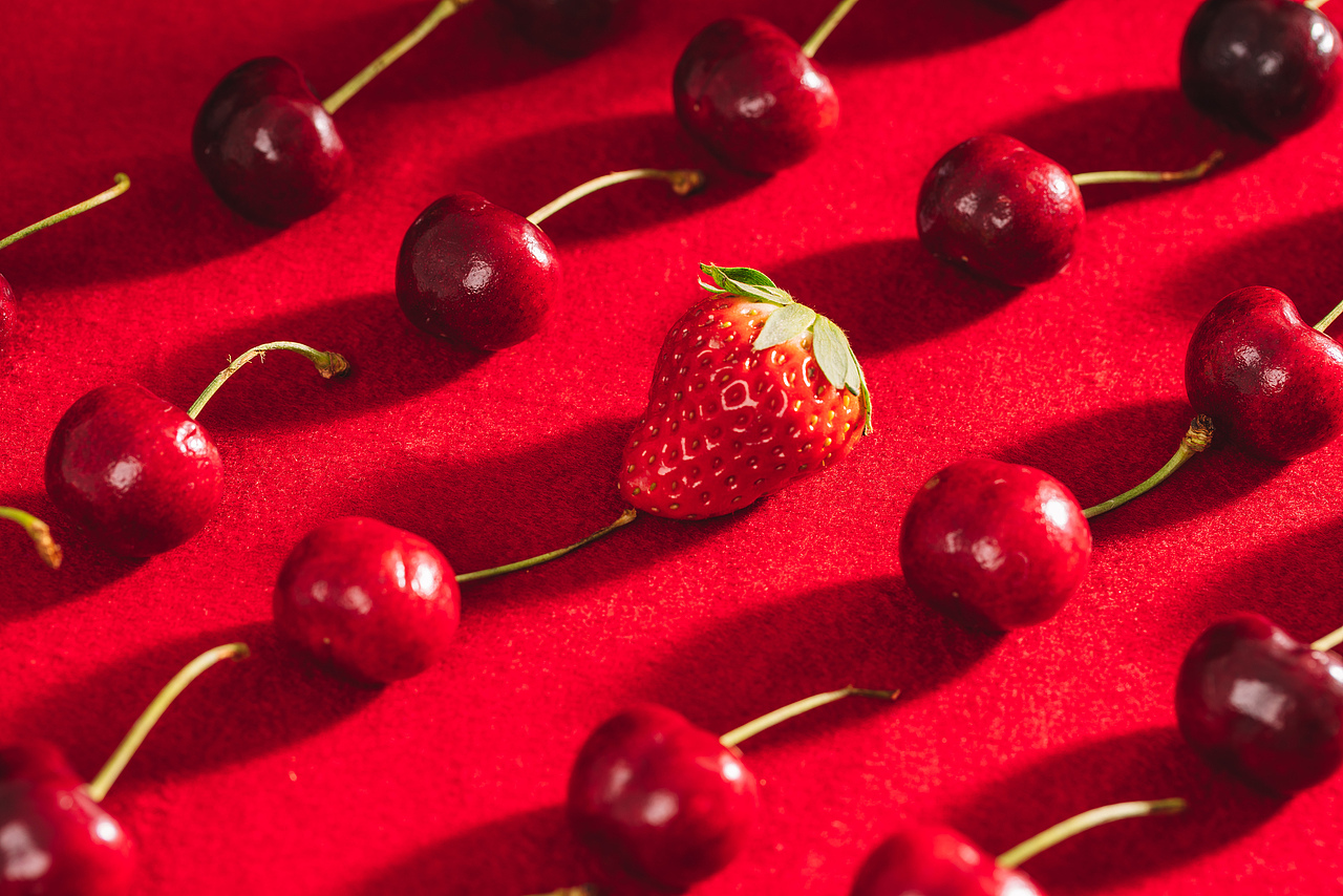 樱桃落红（图ZMTM3MjY1MzQ4） - 产品摄影 - 站酷设计师胡金豪学叔原创素材 - 站酷ZCOOL