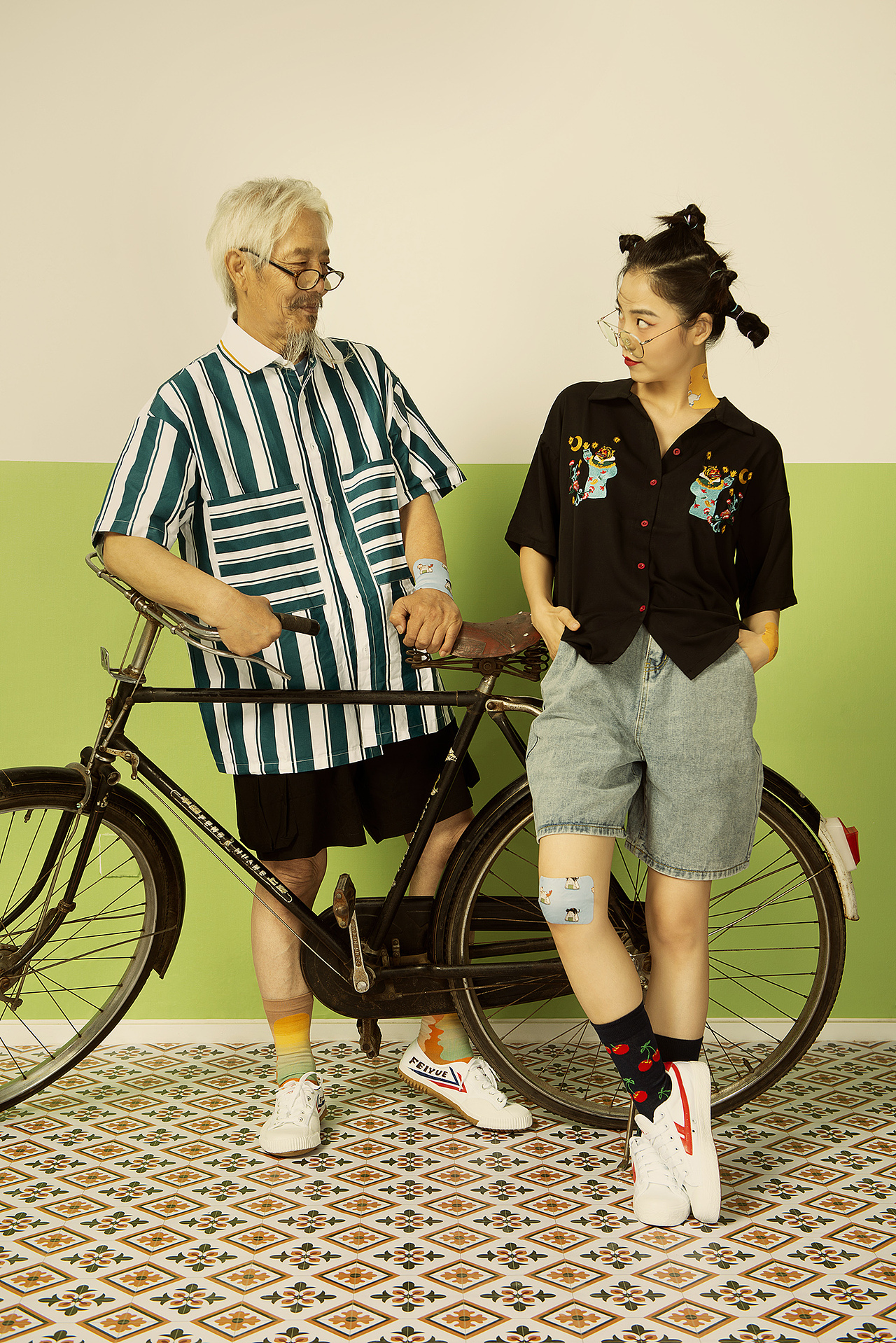 个护摄影｜猫皮驱蚊贴 ✖️ 深白DeepWhite（图ZMjU1NzgwNzY0） - 产品摄影 - 站酷设计师深白DeepWhite原创素材 - 站酷ZCOOL