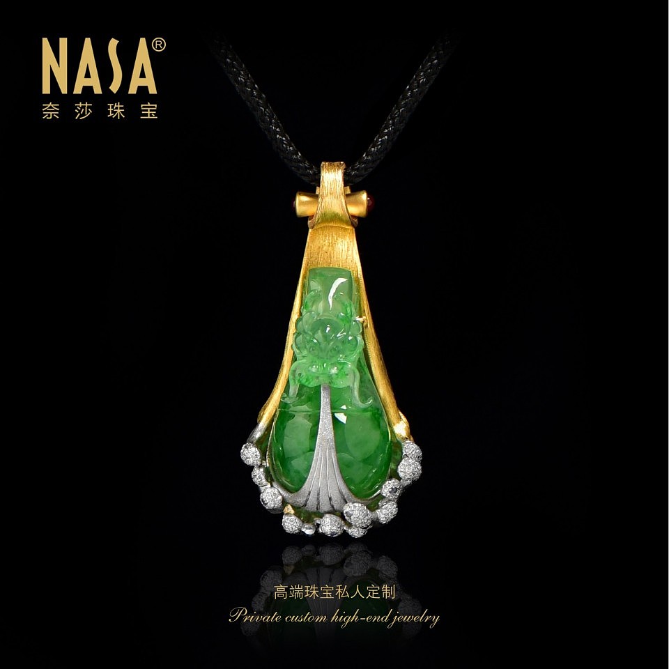 奈莎NASA珠宝原创设计引领东方文化艺术珠宝新格度作品《祥龙戏水》