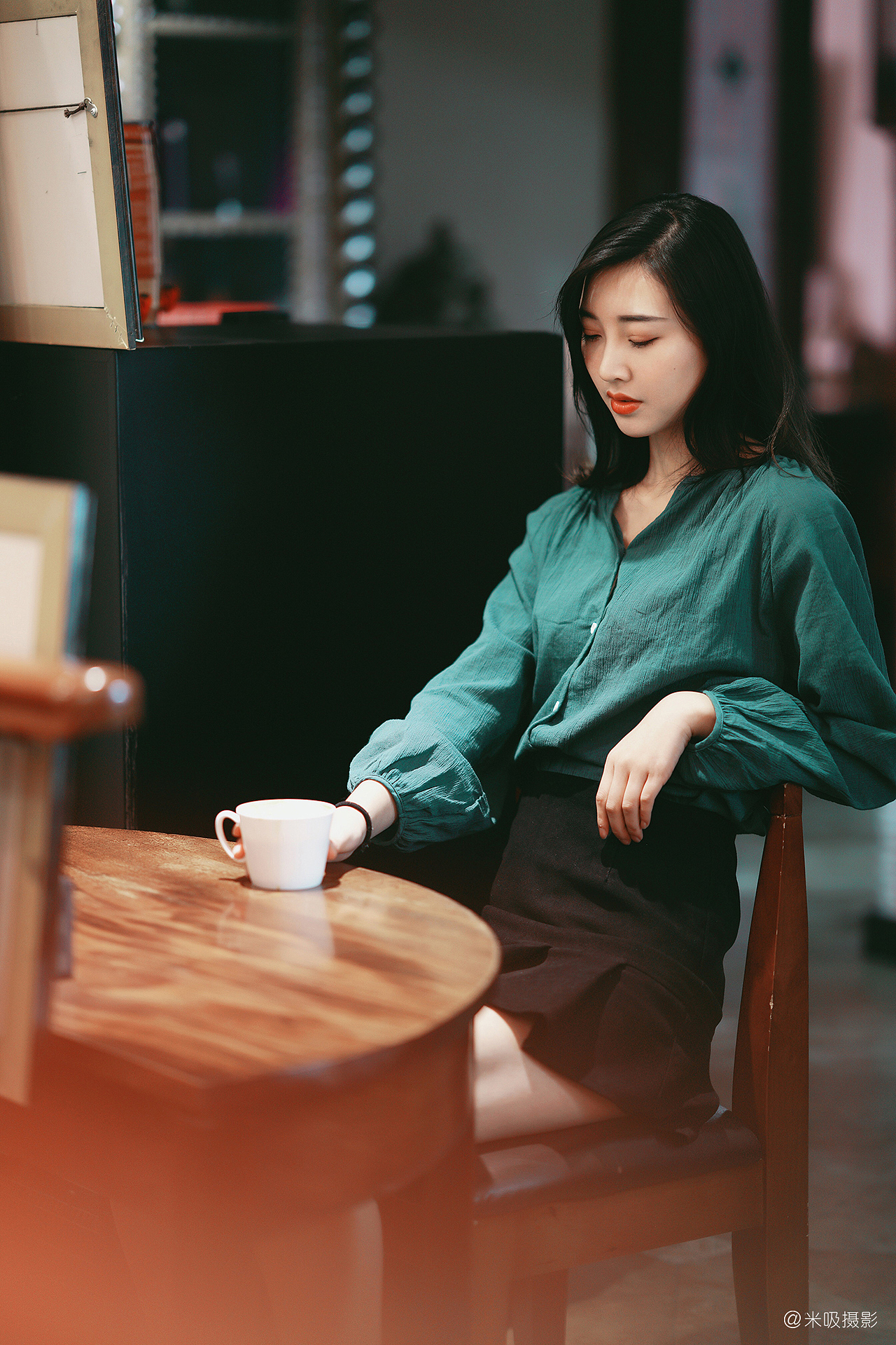 城市,也许只是一个
几百几千万人一起孤独生存的地方<br>或许自愿,或许迫不得已