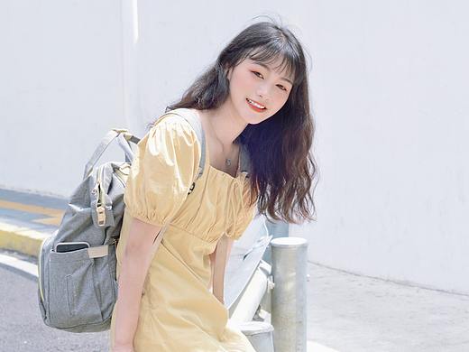 《焱妮》
