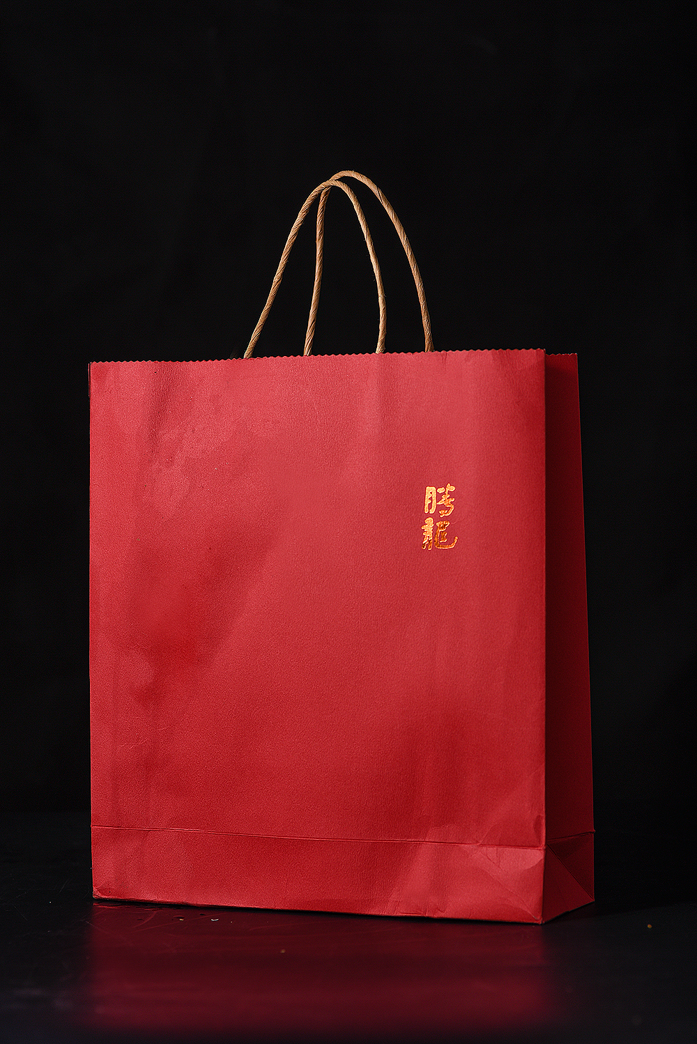 白酒拍摄（图ZMTE0ODM5NzI4） - 产品摄影 - 站酷设计师摄影师董名扬原创素材 - 站酷ZCOOL