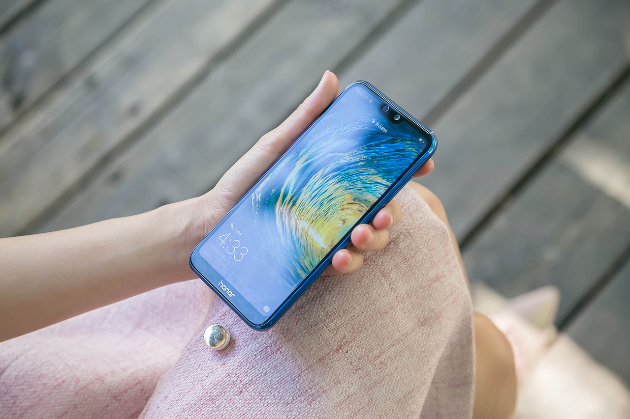 荣耀9i 户外人物体验摄影