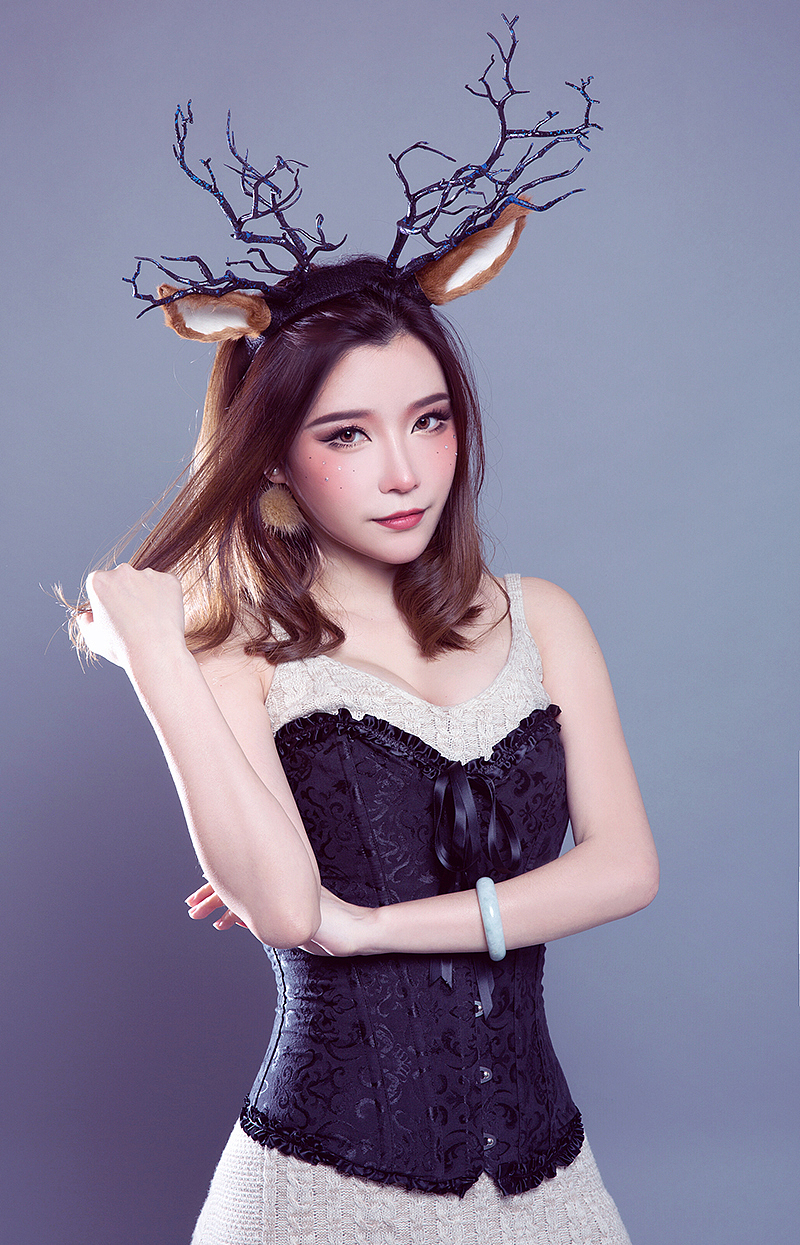 网红合作-吴琼琼(麋鹿妆容)