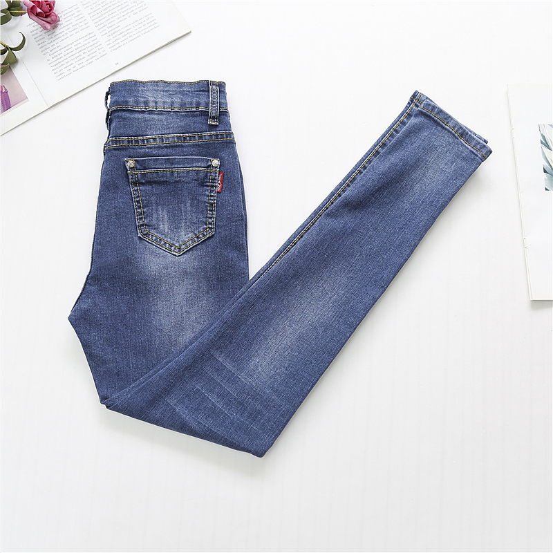 电商服装创意挂拍平铺戎美风格短视频高质量团队拍摄