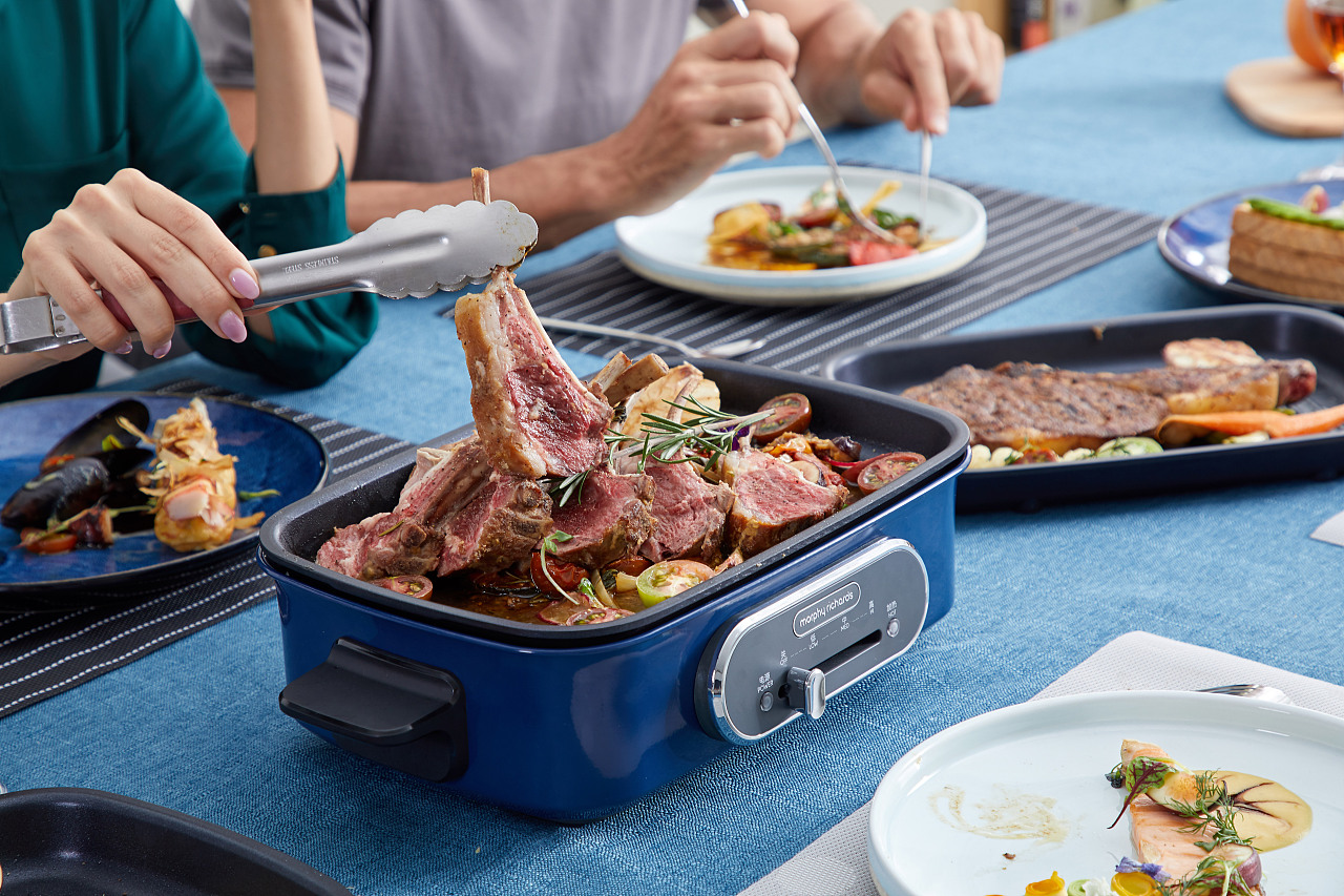 摩飞多功能锅料理锅电烧烤锅电火锅烧烤炉电烤锅场景