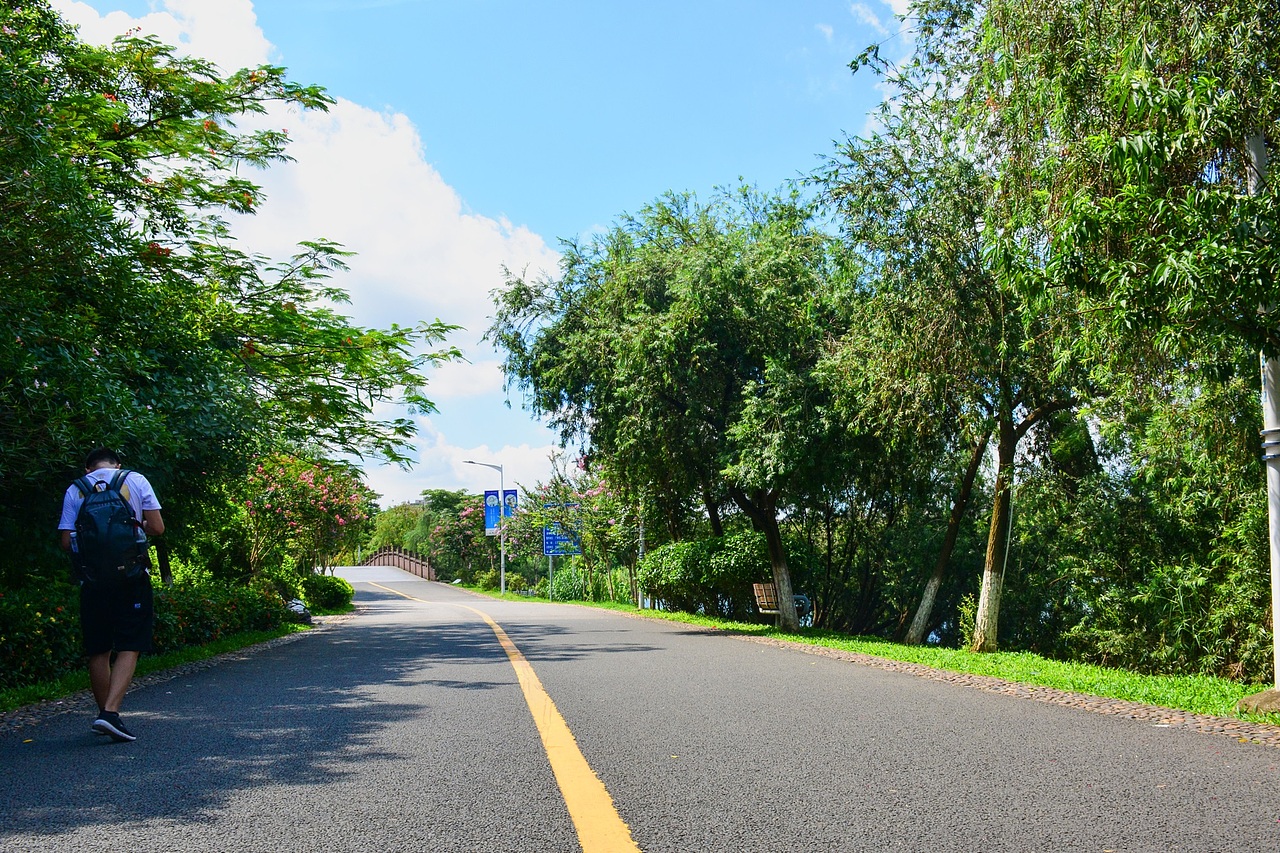 有木有很想脱鞋