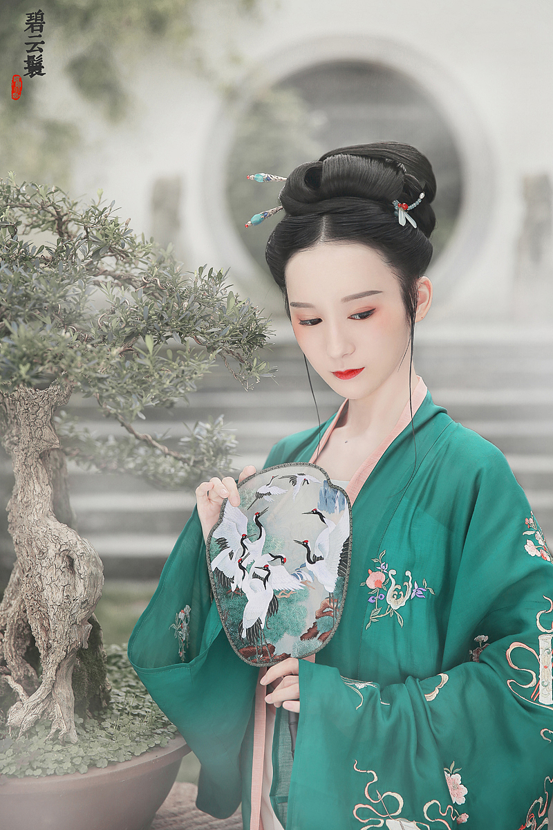 碧云鬟（图ZNjIzODU1OTY=） - 人像摄影 - 站酷设计师摄影师蝈蝈小姐原创素材 - 站酷ZCOOL