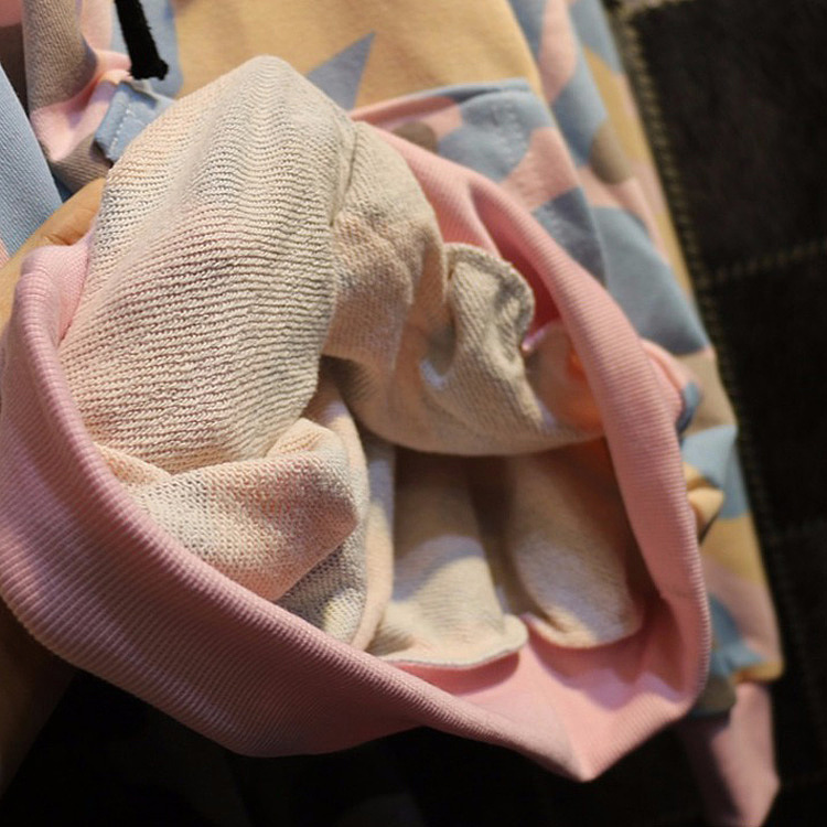 >>>欧美街头个性全身迷彩连帽口袋长袖卫衣
>> ML16104-#59 (1件代发)<br>>> 尺码: 均码 衣长65 肩连袖80 胸围120 <br>>> 颜色分类: 绿迷彩/ 粉迷彩 >> 面料:棉