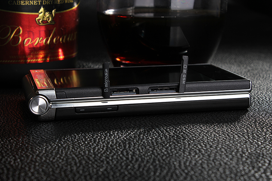 这个深色的背景很好看