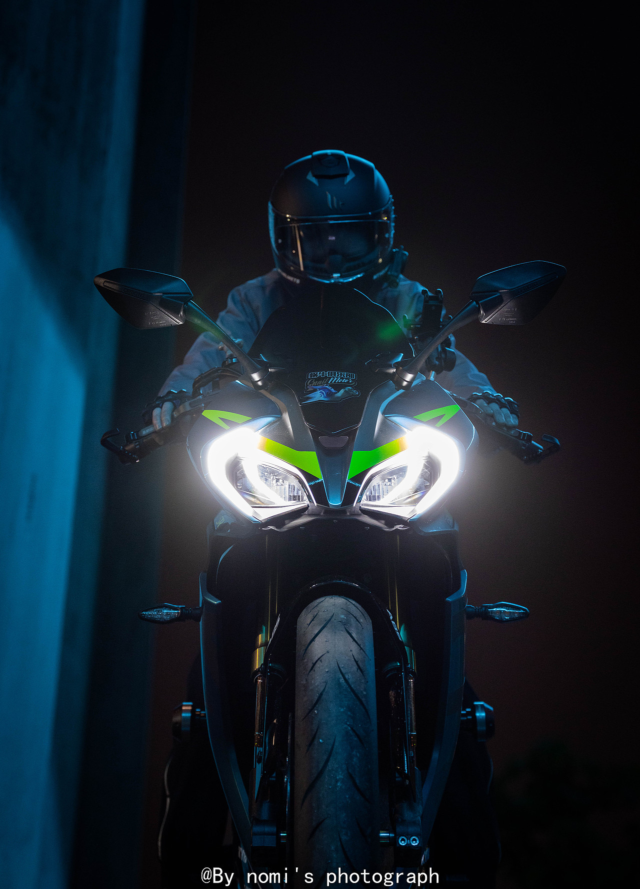 分享收藏标签机车拍摄春风250sr创作时间2021/04/16添加表情喜欢ta的