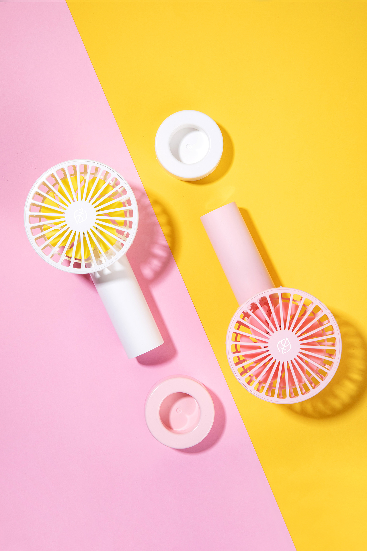 夏天日用手持小风扇场景图拍摄