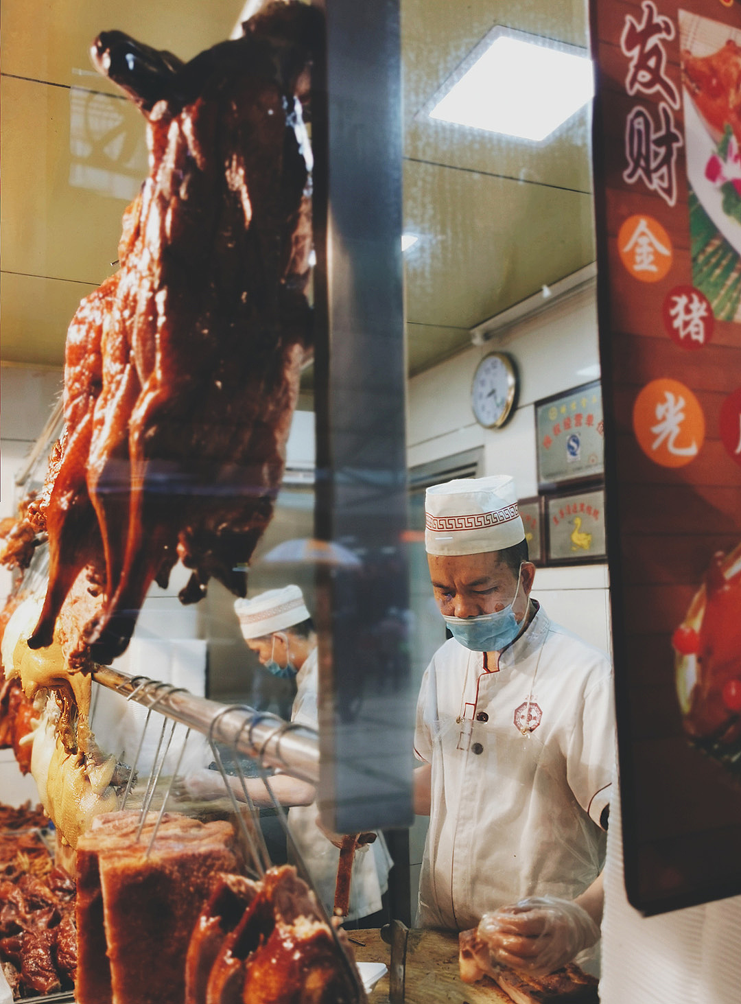 清晨,人们开始为一天的饮食而忙碌