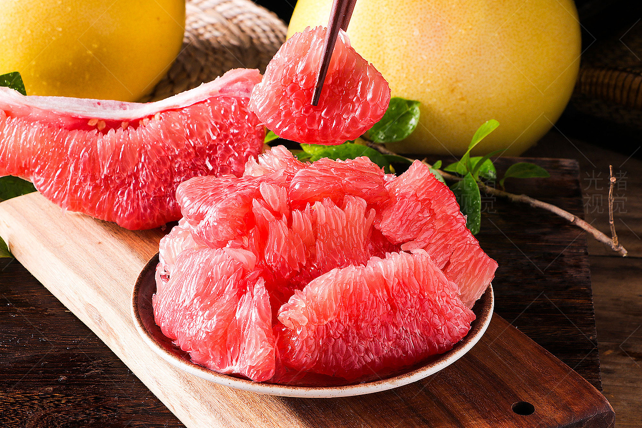 美味新鲜红心三红蜜柚柚子多肉多汁香甜自然美味