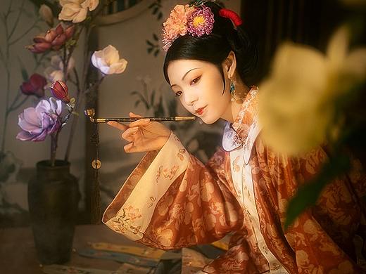 彩依