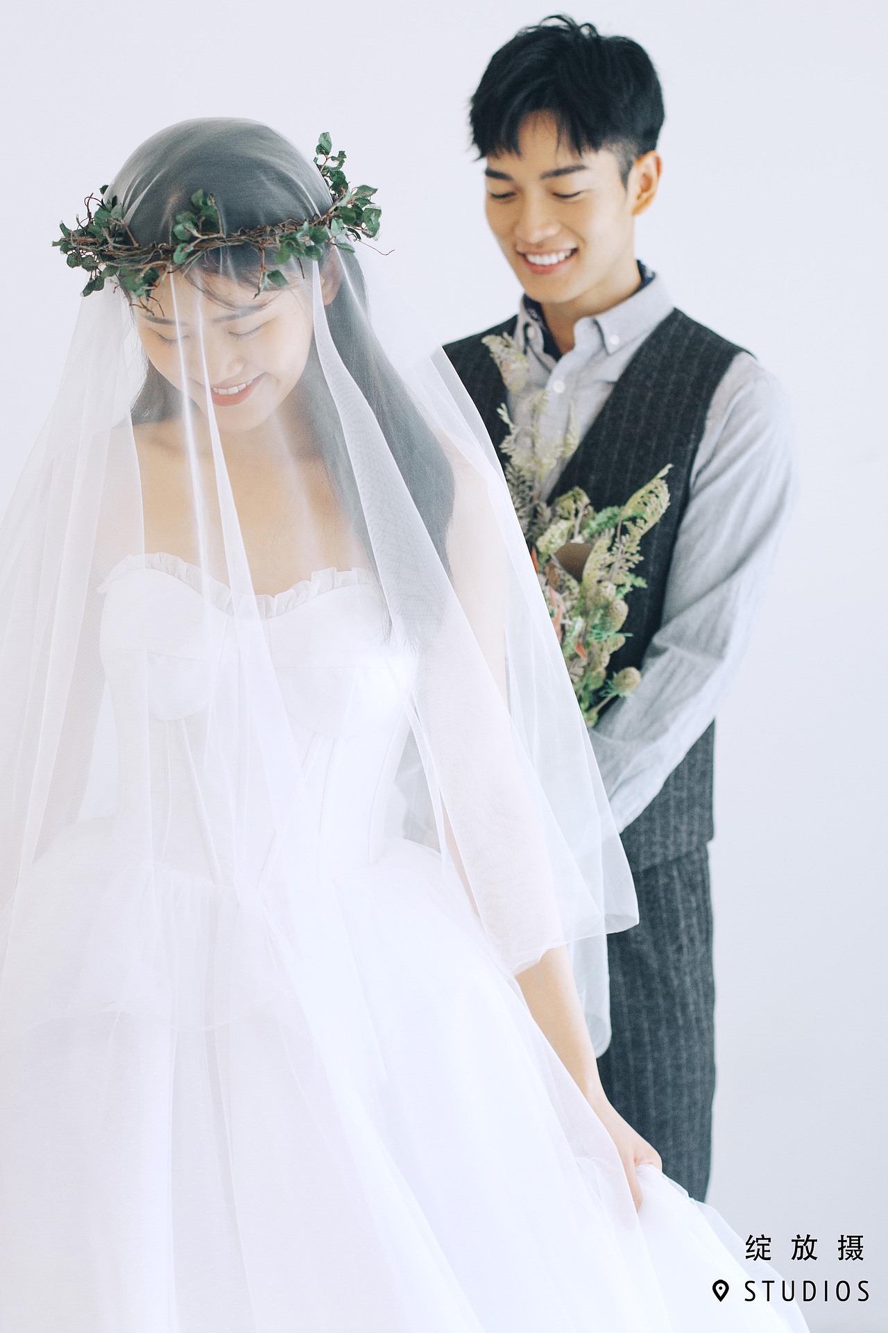 温柔缱绻,森系室内婚纱照