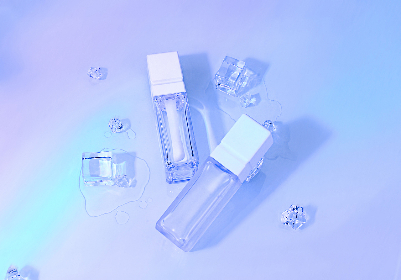 粉底液瓶（图ZMjM4NTk2MzE2） - 产品摄影 - 站酷设计师老虎仔原创素材 - 站酷ZCOOL
