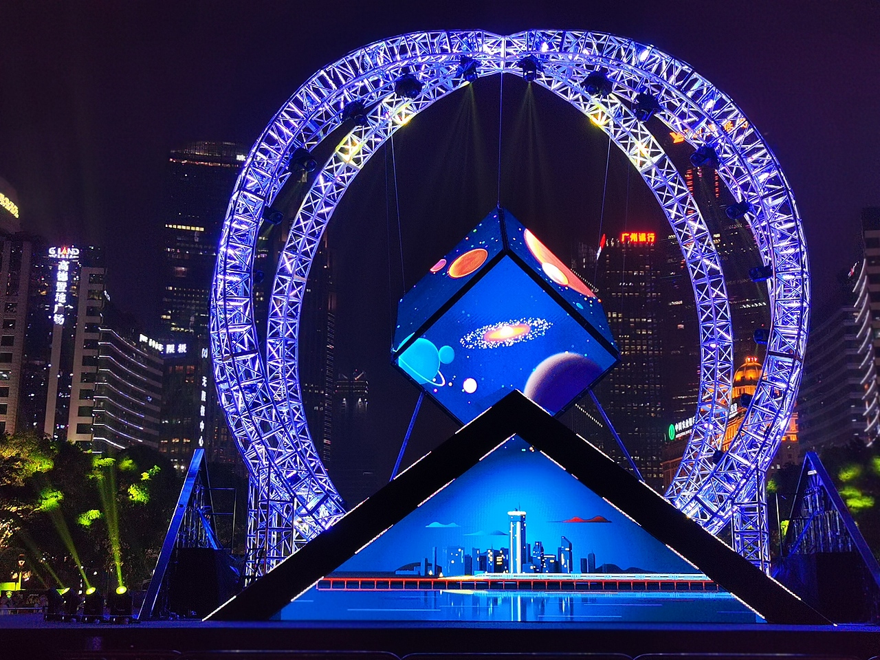 2020广州国际灯光节(花城汇广场灯光秀)