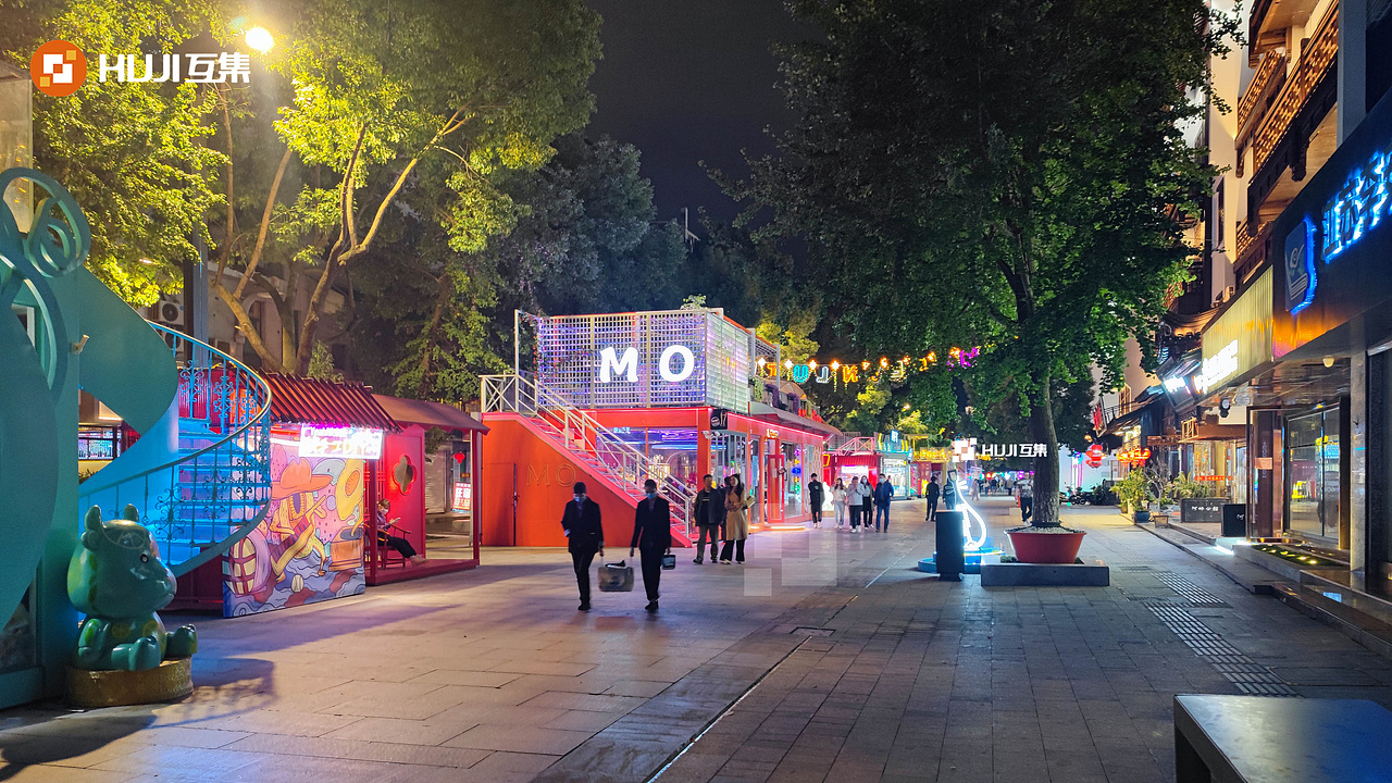 南京夫子庙新晋网红,打卡MO音琵琶街集装箱街区