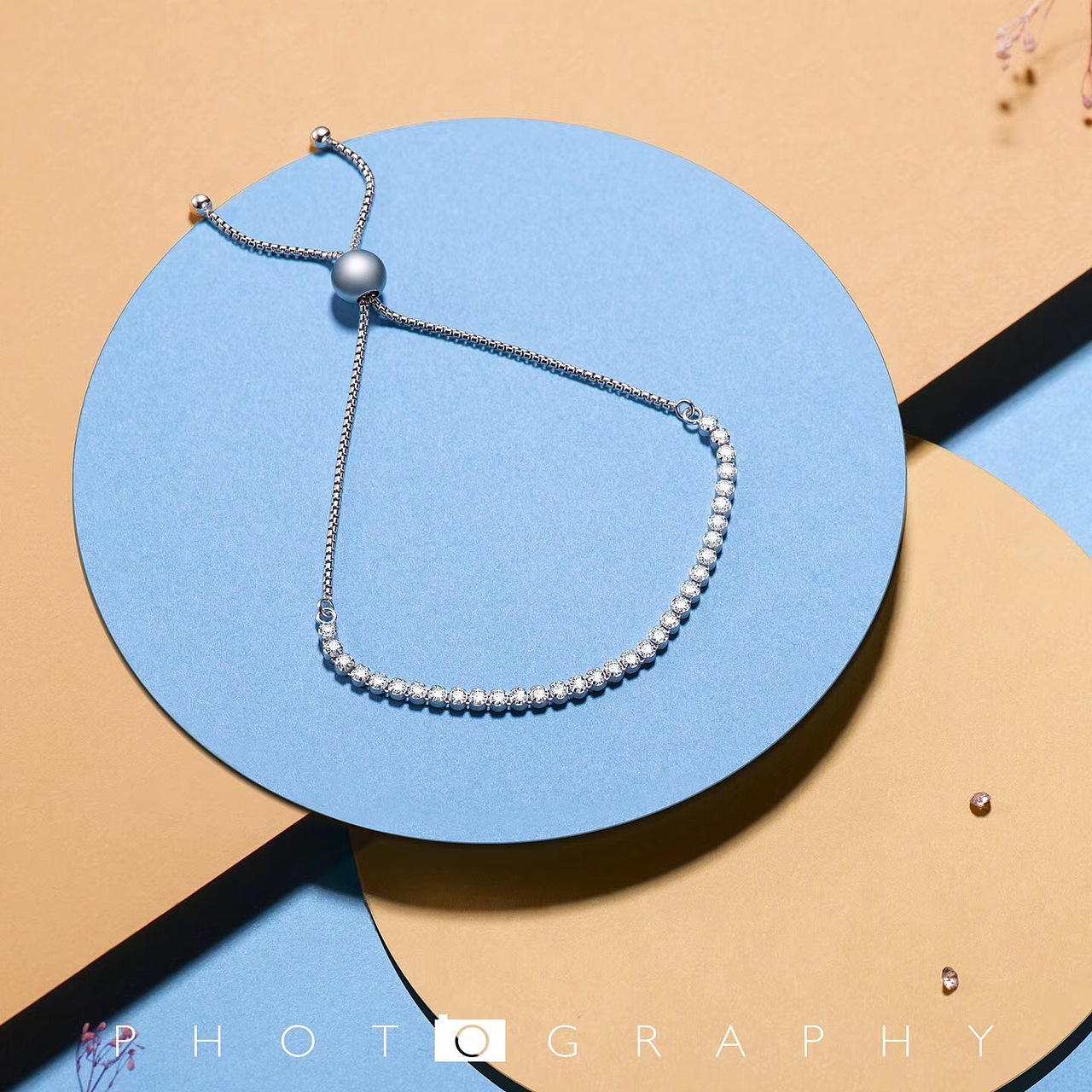 饰品手链拍摄（图ZMTA1ODE2NDU2） - 产品摄影 - 站酷设计师Photo超原创素材 - 站酷ZCOOL