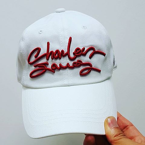 Charles Jang’s Happy Heart 查尔斯桃心 元素街拍八