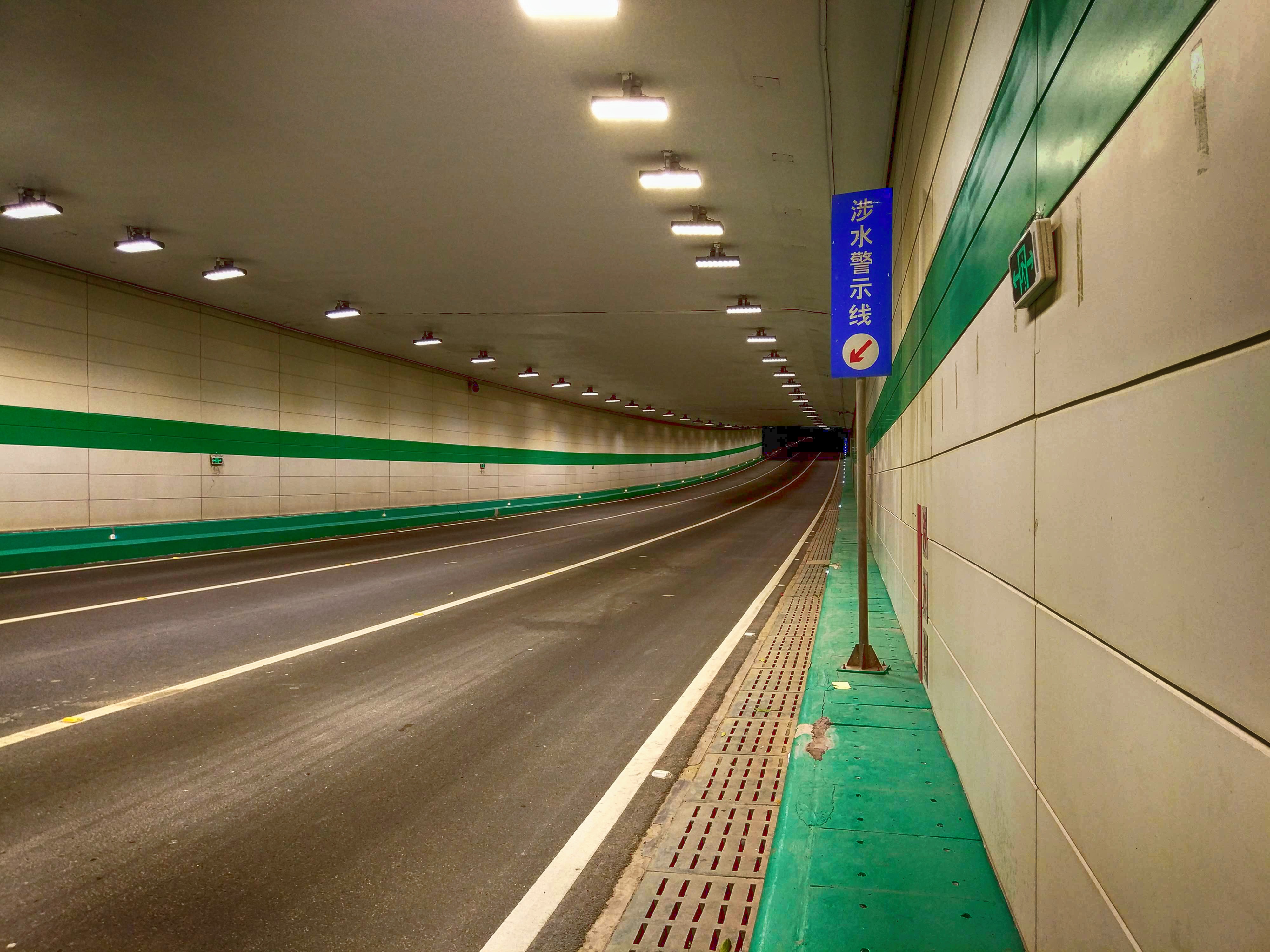 青岛西海岸新区204国道黄山隧道明年完工 - 知乎